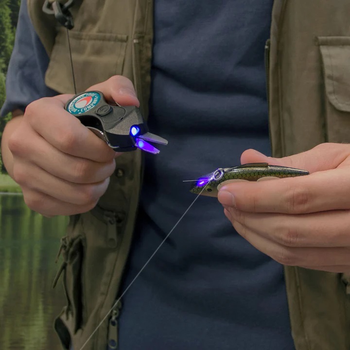Super SNIP Fishing Line Cutter And UV Light - Duranglers Fly Fishing Shop &  Guides